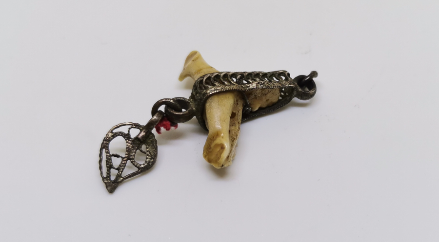 OSMANLI DÖNEMİ ÇOK NADİR YENGEÇ BACAKLI ŞAMAN İŞİ GÜMÜŞ KOLYE