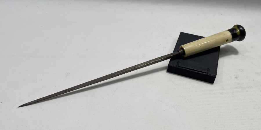 OSMANLI DÖNEMİ GİZLİ ŞİŞLİ AT KAMÇISI PARÇASI