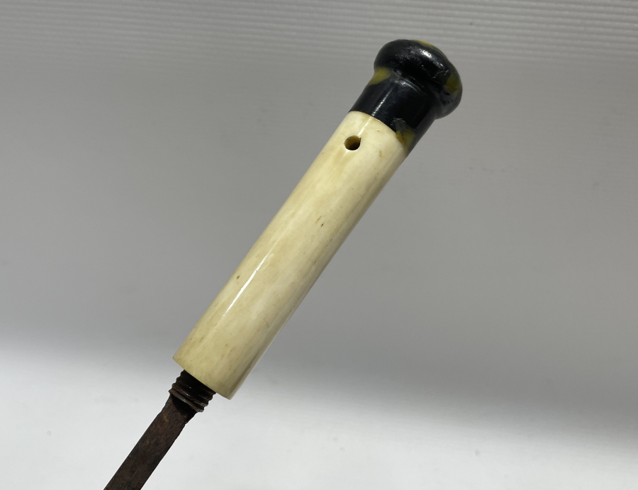 OSMANLI DÖNEMİ GİZLİ ŞİŞLİ AT KAMÇISI PARÇASI