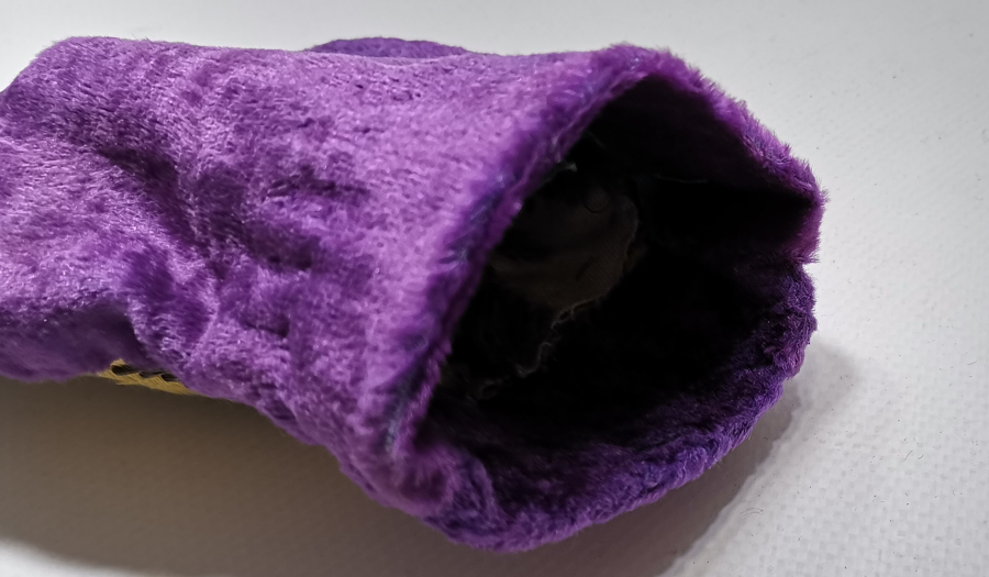 OSMANLI DÖNEMİ KABE ÖRTÜSÜ PARÇASINDAN YAPILMIŞ ÇOK KESE