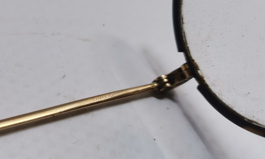 OSMANLI DÖNEMİ ORJİNAL KUTUSUNDA ALTIN KAPLAMA BAĞA TÜCCAR GÖZLÜĞÜ