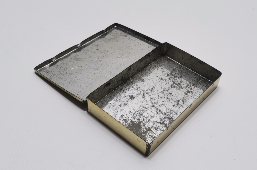 ÜZERİ OSMANLICA YAZILI OSMANLI DÖNEMİ TÜTÜN TABAKASI