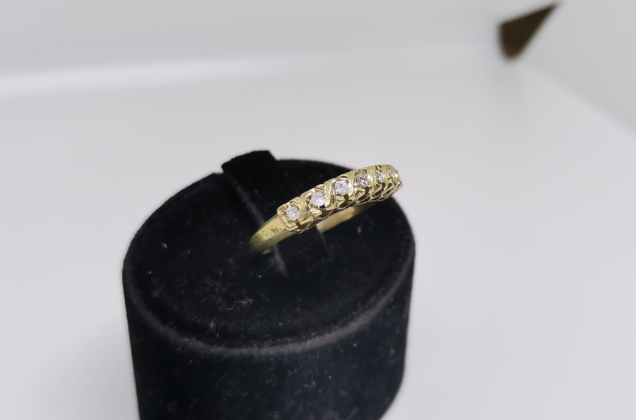 YEDİ TAŞ MODEL PIRLANTA TAŞLI YÜZÜK