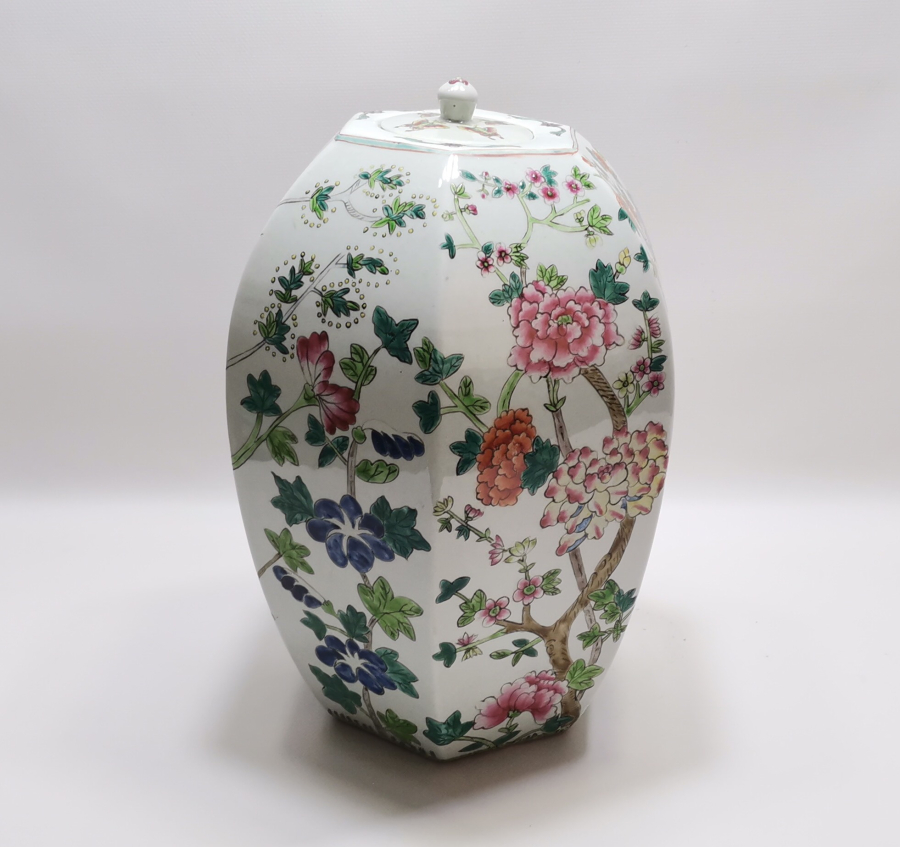 1900 BAŞLARI EL BOYAMA ALTI DAMGALI NADİR ÇİN VAZO