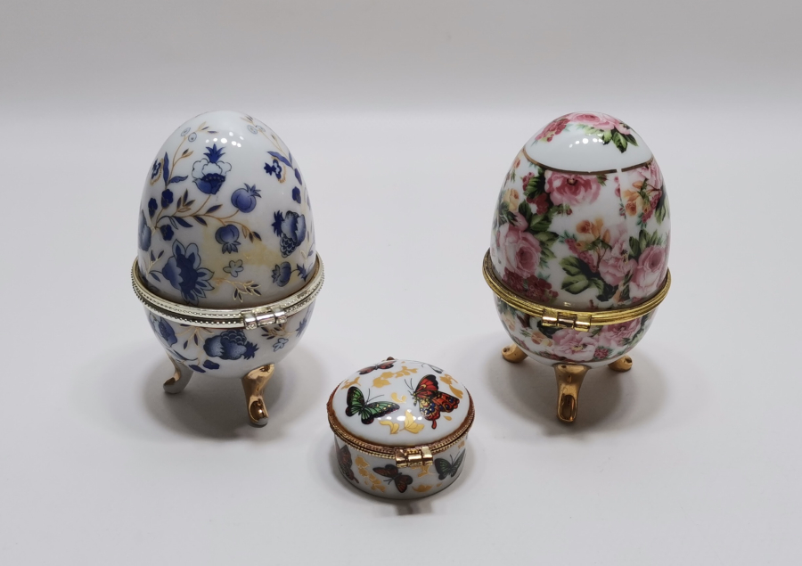 ANTİKA PORSELEN MÜCEVHER KUTUSU LOTU