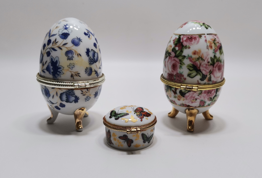 ANTİKA PORSELEN MÜCEVHER KUTUSU LOTU