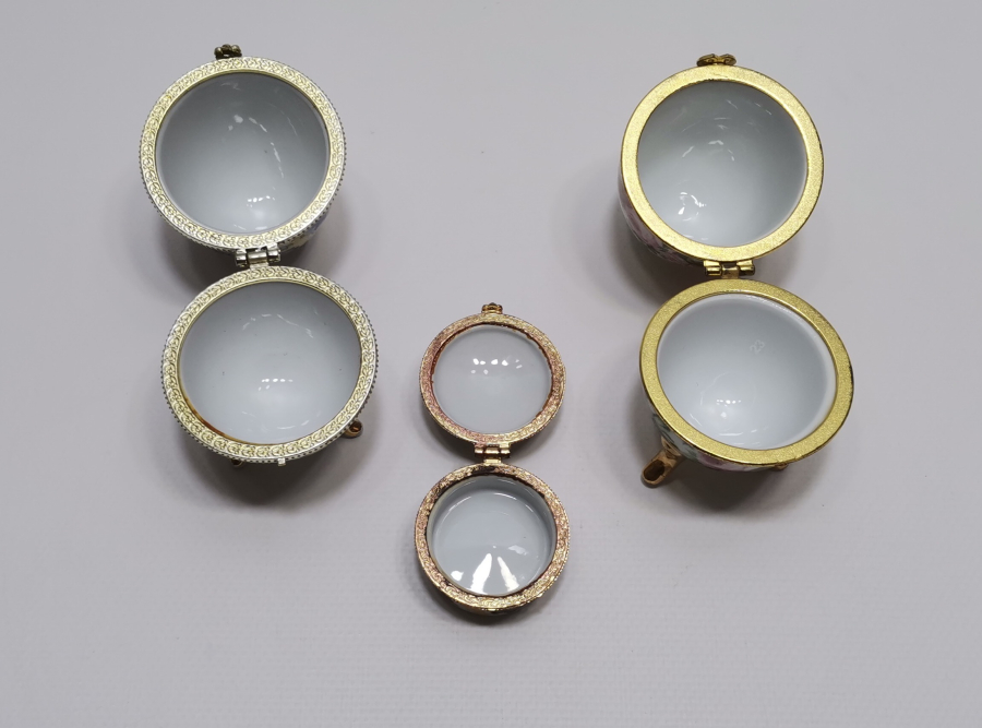 ANTİKA PORSELEN MÜCEVHER KUTUSU LOTU