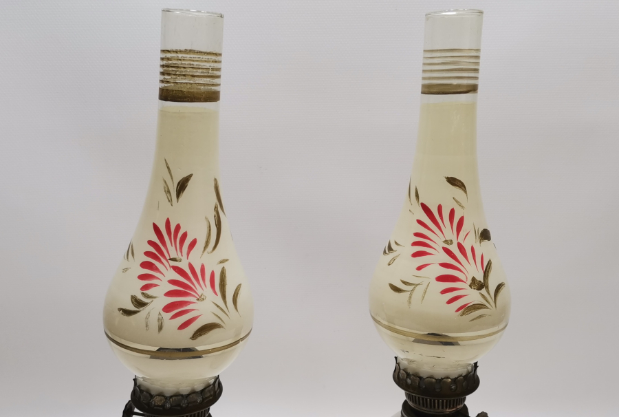 BÜYÜK BOY ANTİKA PORSELEN ÇİFT GAZ LAMBASI