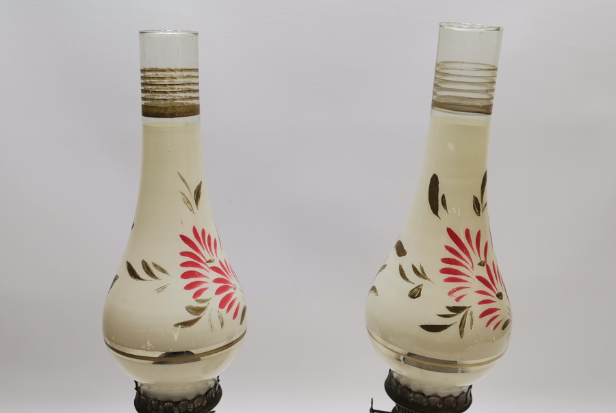 BÜYÜK BOY ANTİKA PORSELEN ÇİFT GAZ LAMBASI