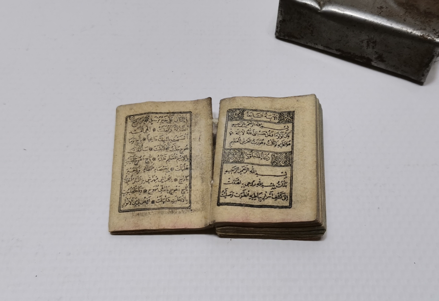 ORJİNAL KUTUSUNDA OSMANLI DÖNEMİ CEP BOY ASKER ENAM-I ŞERİFİ