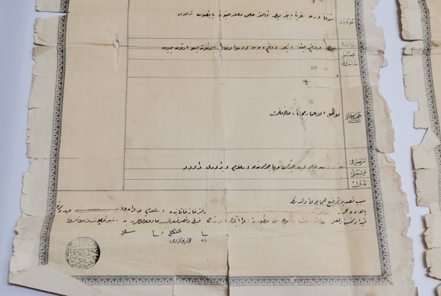 ÜZERİNDE OSMANLI DEVLET ARMASI BULUNAN 3 ADET SENED-İ HAKANİ