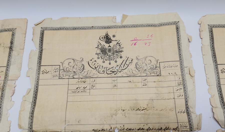 ÜZERİNDE OSMANLI DEVLET ARMASI BULUNAN 3 ADET SENED-İ HAKANİ