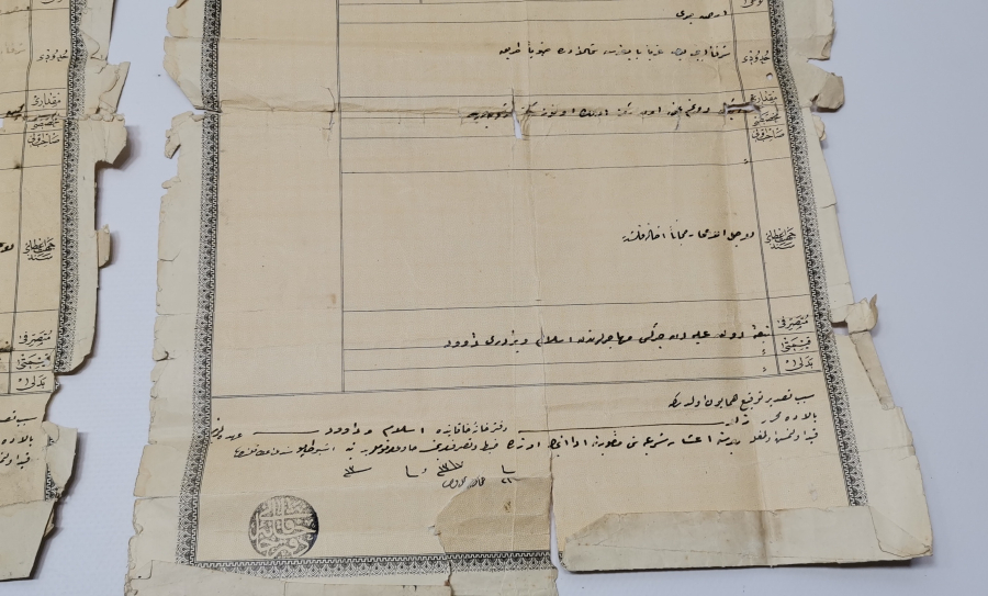 ÜZERİNDE OSMANLI DEVLET ARMASI BULUNAN 3 ADET SENED-İ HAKANİ