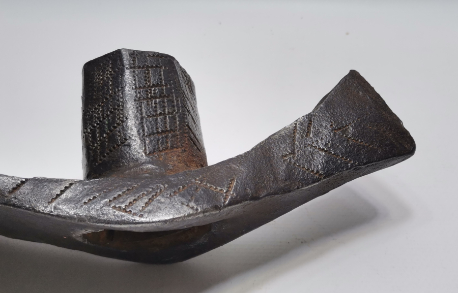 ÜZERİNDE OSMANLICA TARİH BULUNAN EL YAPIMI OSMANLI TARIM ALETİ