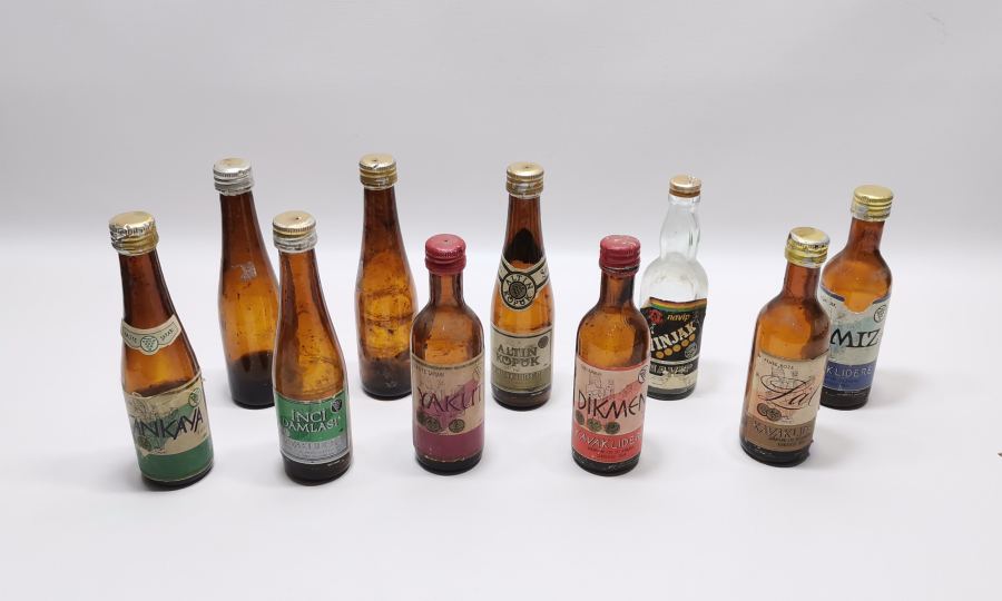 ANTİKA İÇKİ ŞİŞELERİ LOTU