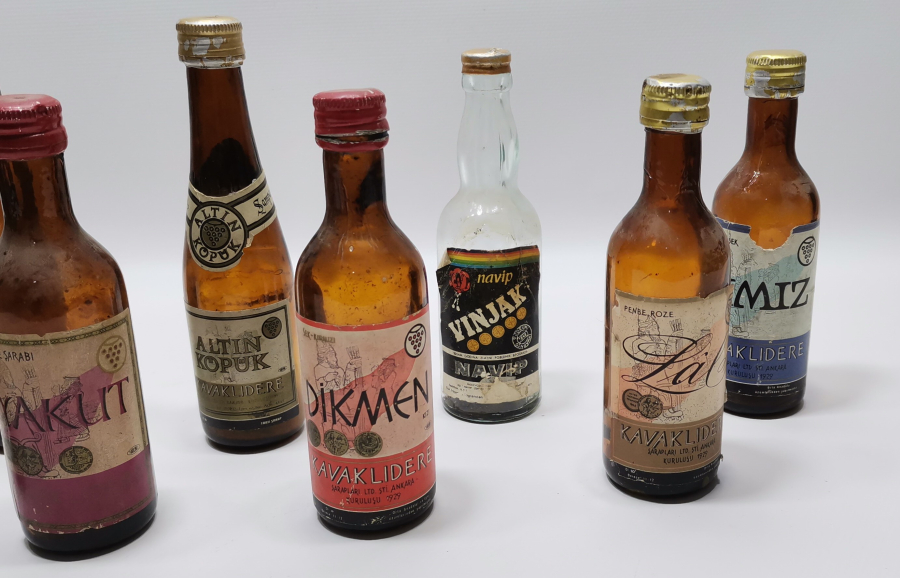 ANTİKA İÇKİ ŞİŞELERİ LOTU