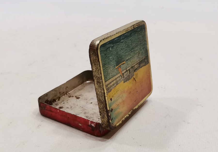 CUMHURİYET BAŞLARI DOLMA BAHÇE SARAYI GÖRSELLİ NADİR SİGARA TABAKASI