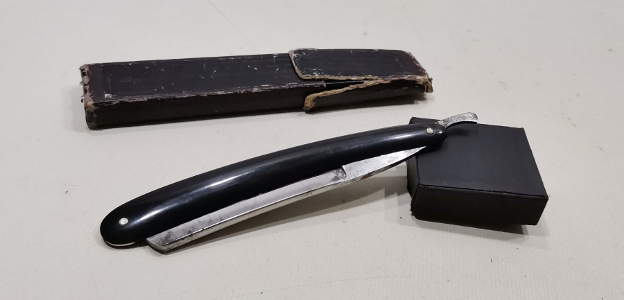 NADİR FORMDA KUTUSUNDA OSMANLI DÖNEMİ BERBER USTURASI