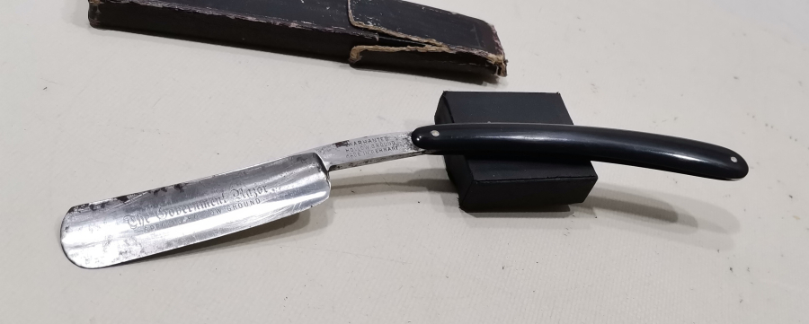 NADİR FORMDA KUTUSUNDA OSMANLI DÖNEMİ BERBER USTURASI