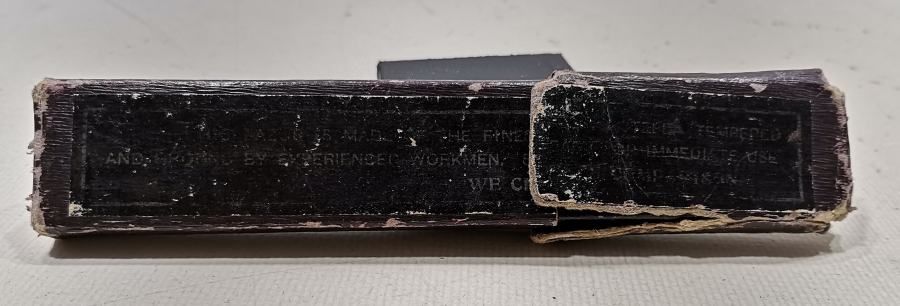 NADİR FORMDA KUTUSUNDA OSMANLI DÖNEMİ BERBER USTURASI