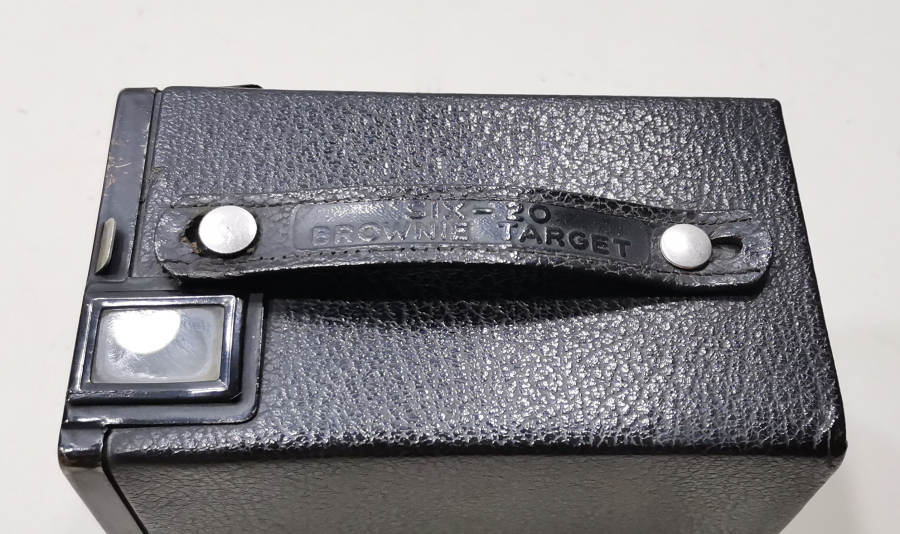 ORJİNAL KUTUSUNDA NADİR FORMDA ANTİKA FOTOĞRAF MAKİNESİ