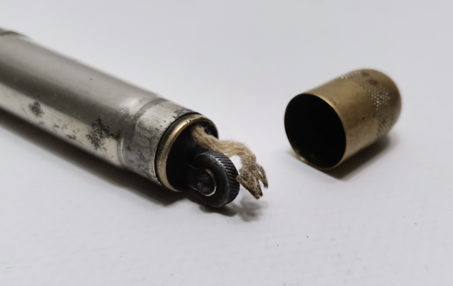 OSMANLI DÖNEMİ MAVZER MERMİSİ FORMUNDA YAPILMIŞ SUBAY ÇAKMAĞI