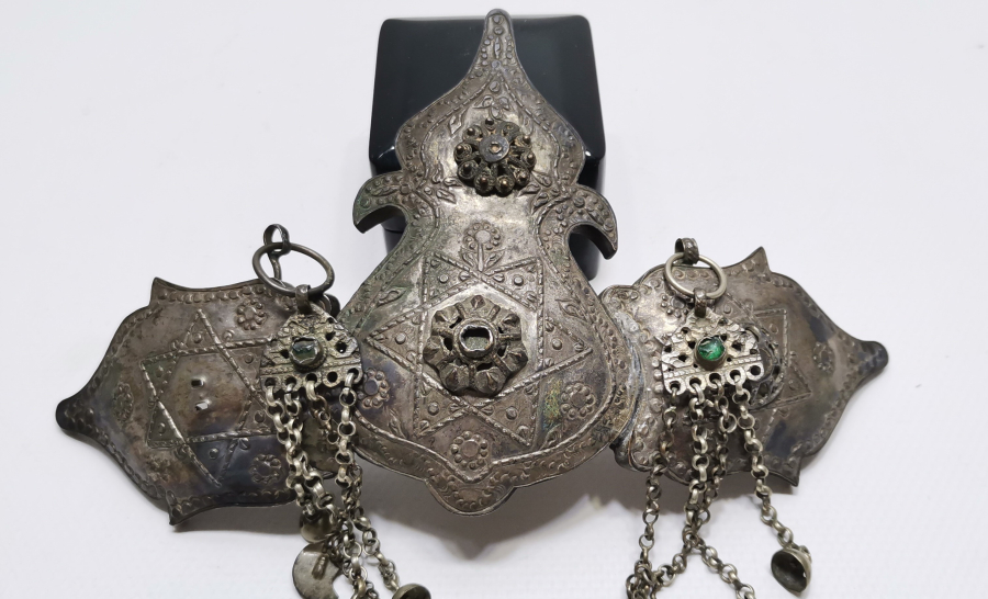 OSMANLI DÖNEMİ NADİR FORMDA KÖSTEKLİ GÜMÜŞ GELİN KEMERİ