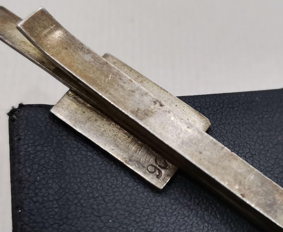 ÖZEL YAPIM GÜMÜŞ KOL DÜĞMESİ VE KRAVAT İĞNESİ TAKIMI