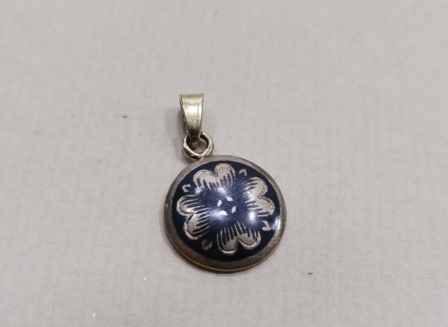 SOVYET DÖNEM SAVAT İŞÇİLİKLİ ANTİKA GÜMÜŞ KOLYE UCU