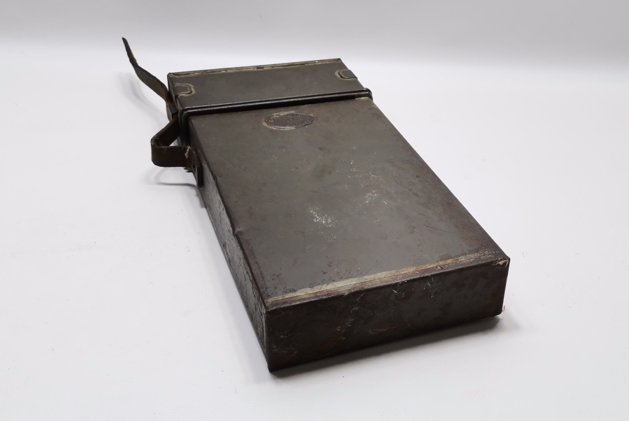 1. DÜNYA SAVAŞI DÖNEMİ ÇOK NADİR 1915 TARİHLİ İNGİLİZ SİPER LAMBASI KUTUSU