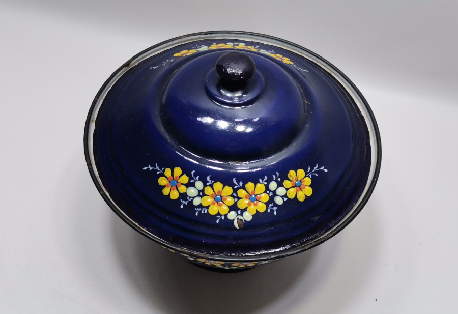 ALTI OSMANLICA YAZILI OSMANLI DÖNEMİ MİNELİ EMAYE KAPAKLI BÜYÜK BOY KASE