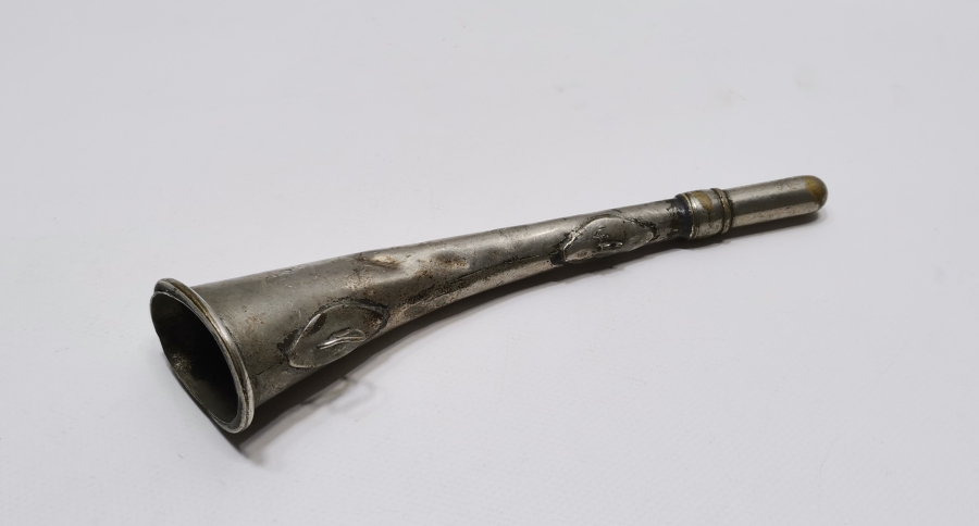 ANTİKA TRENCİ DÜDÜĞÜ