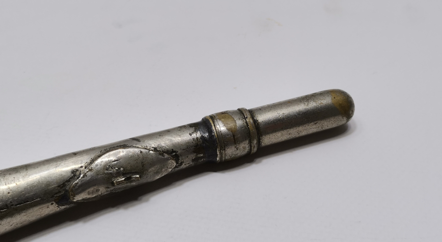 ANTİKA TRENCİ DÜDÜĞÜ