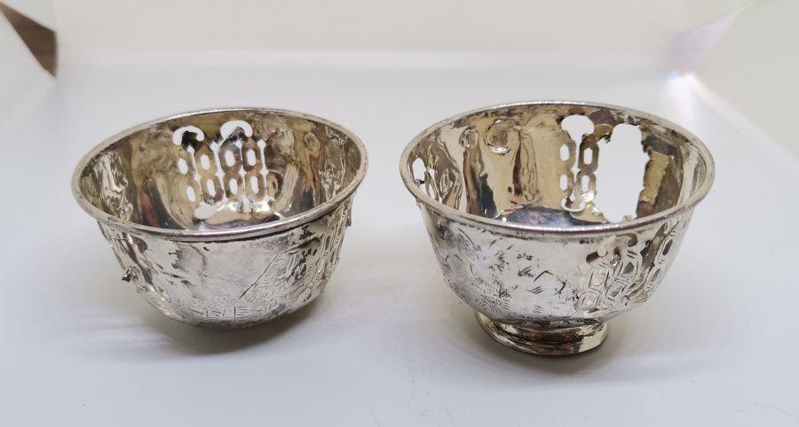 HALİYLE KONDİSYONDA 2 ADET OSMANLI DÖNEMİ TUĞRALI GÜMÜŞ FİNCAN ZARFI