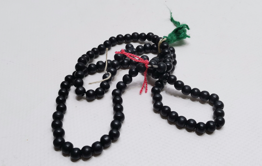 İÇİNDE KABE-İ ŞERİF GÖRSELİ BULUNAN MİKRO FOTOĞRAFLI OSMANLI DÖNEMİ AHŞAP NAMAZ TESPİHİ