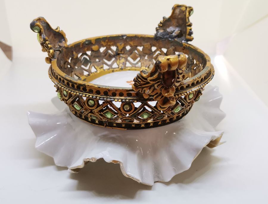 İÇİNDE OSMANLICA  AFİYET OLSUN EFENDİM YAZILI KUZNETSOV LOKUMLUK