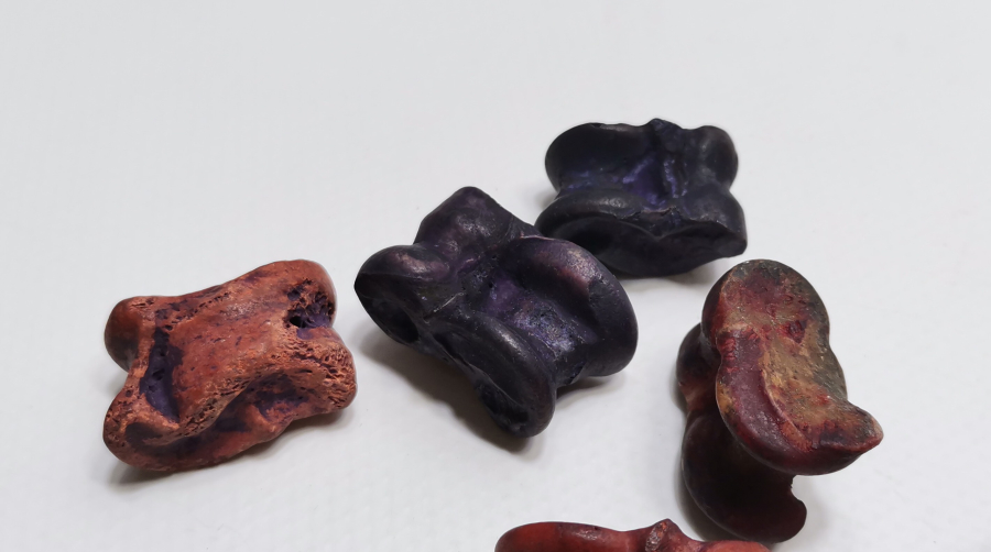 KÖK BOYALI OSMANLI DÖNEMİ KEMİK AŞIK ATMA OYUNU PARÇALARI