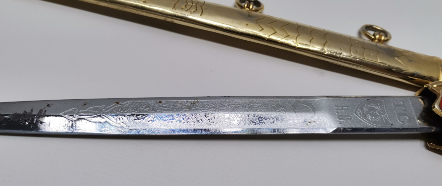 ORJİNAL PÜSKÜLÜ İLE ANTİKA SUBAY MEÇİ