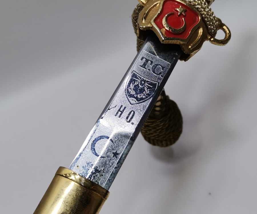 ORJİNAL PÜSKÜLÜ İLE ANTİKA SUBAY MEÇİ