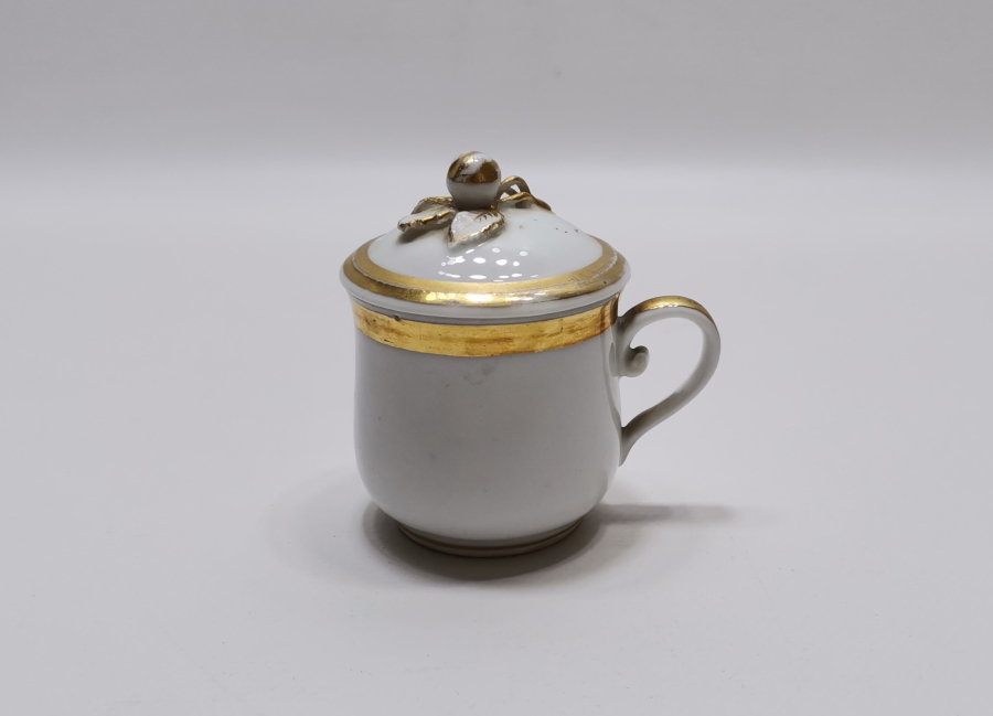 OSMANLI DÖNEMİ ALTIN VARAKLI ÇOK NADİR KAPAKLI PORSELEN BOZALIK