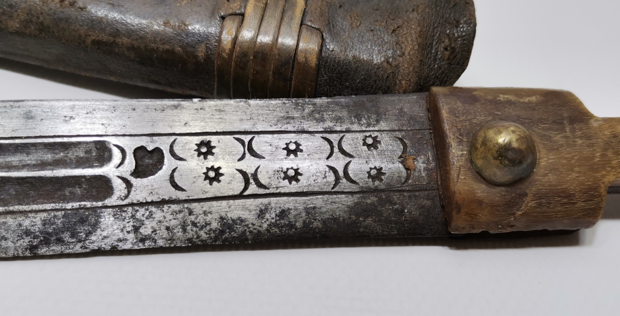 ÜZERİ ÇERKES USTA DAMGALI VE AY YILDIZLI OSMANLI DÖNEMİ ÇERKES KAMASI