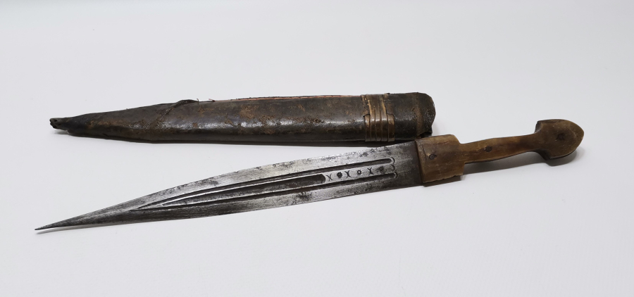 ÜZERİ ÇERKES USTA DAMGALI VE AY YILDIZLI OSMANLI DÖNEMİ ÇERKES KAMASI