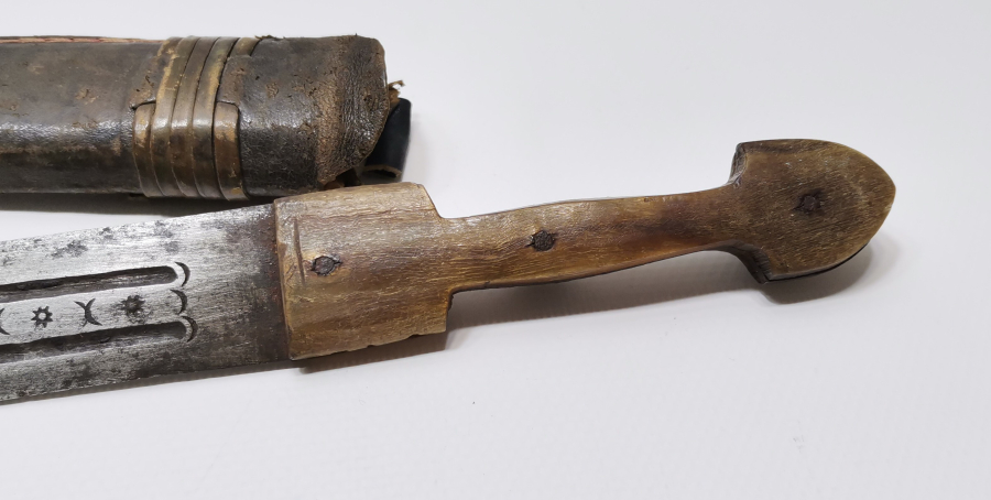 ÜZERİ ÇERKES USTA DAMGALI VE AY YILDIZLI OSMANLI DÖNEMİ ÇERKES KAMASI