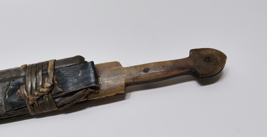 ÜZERİ ÇERKES USTA DAMGALI VE AY YILDIZLI OSMANLI DÖNEMİ ÇERKES KAMASI