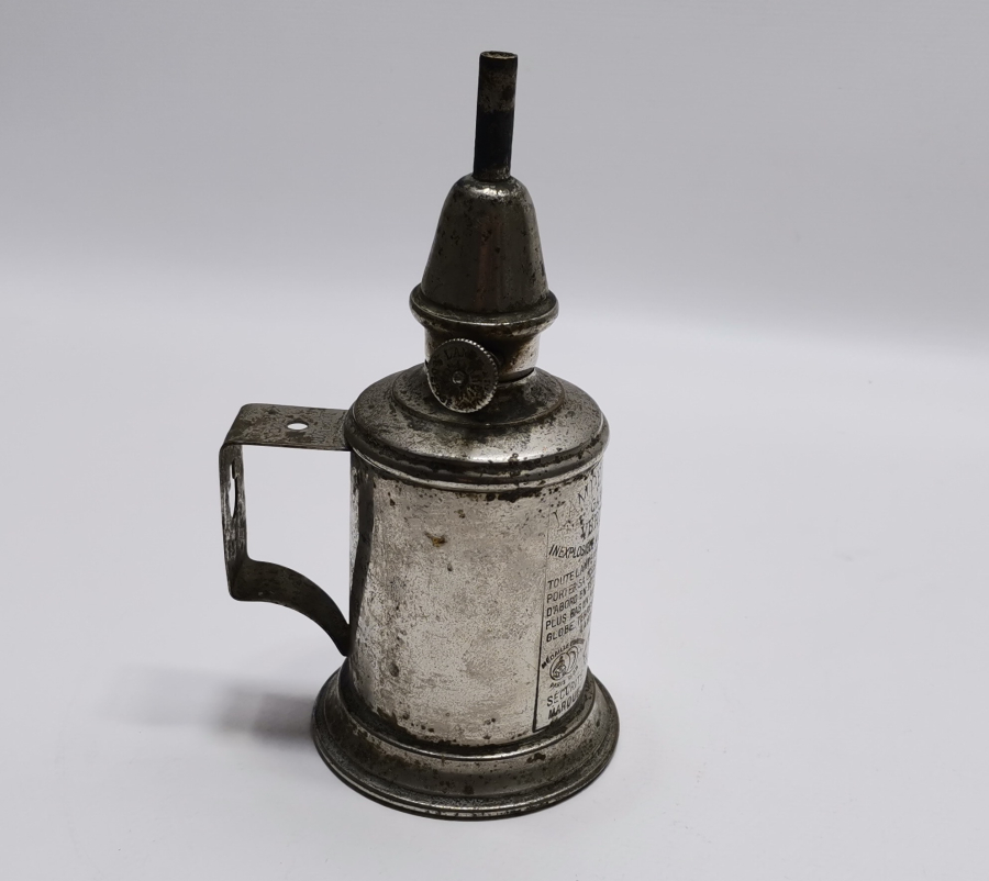 ÜZERİ YAZILI NADİR VAGON LAMBASI