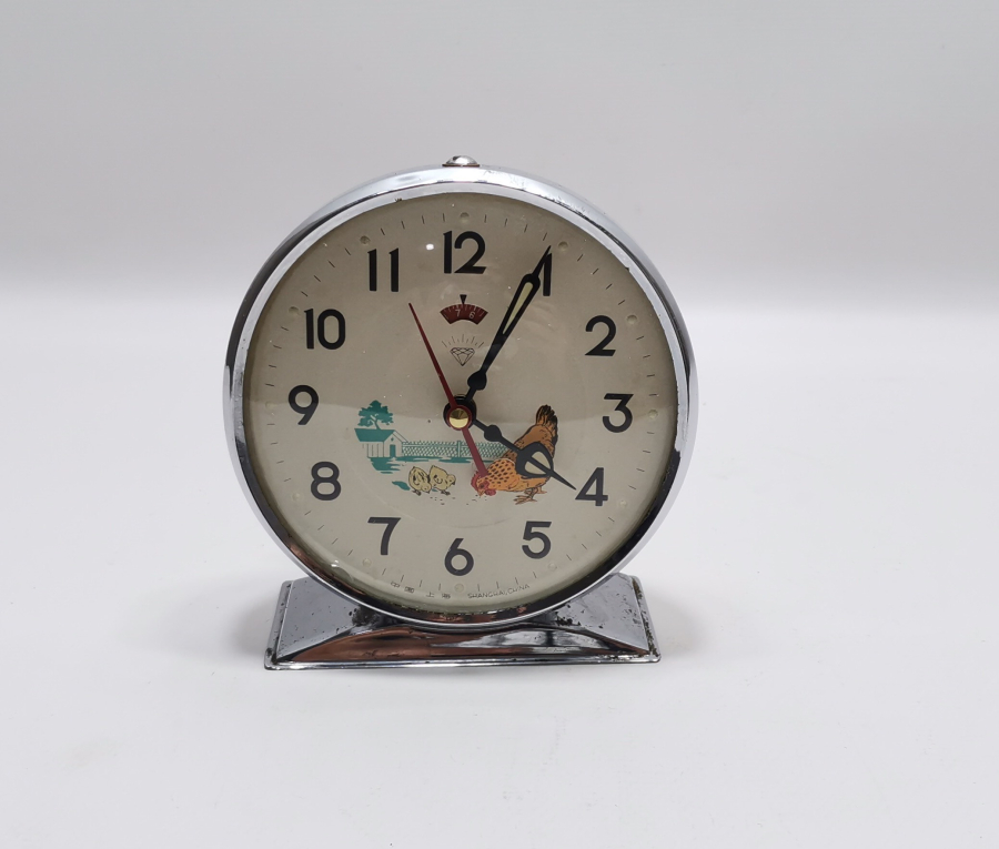 ANTİKA NOSTALJİK TAVUKLU VE CİVCİVLİ MASA SAATİ