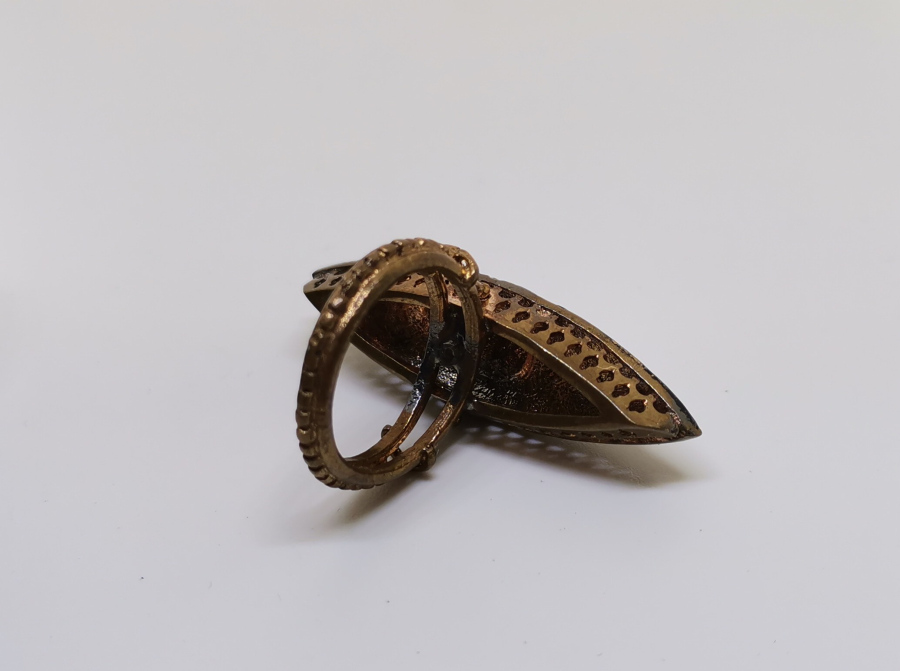 ELMAS TAŞLI BÜYÜK BOY ÖZEL YAPIM  MEKİK YÜZÜK