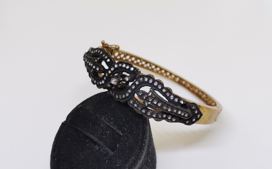 ELMAS TAŞLI ÖZEL YAPIM BİLEZİK - BİLEKLİK