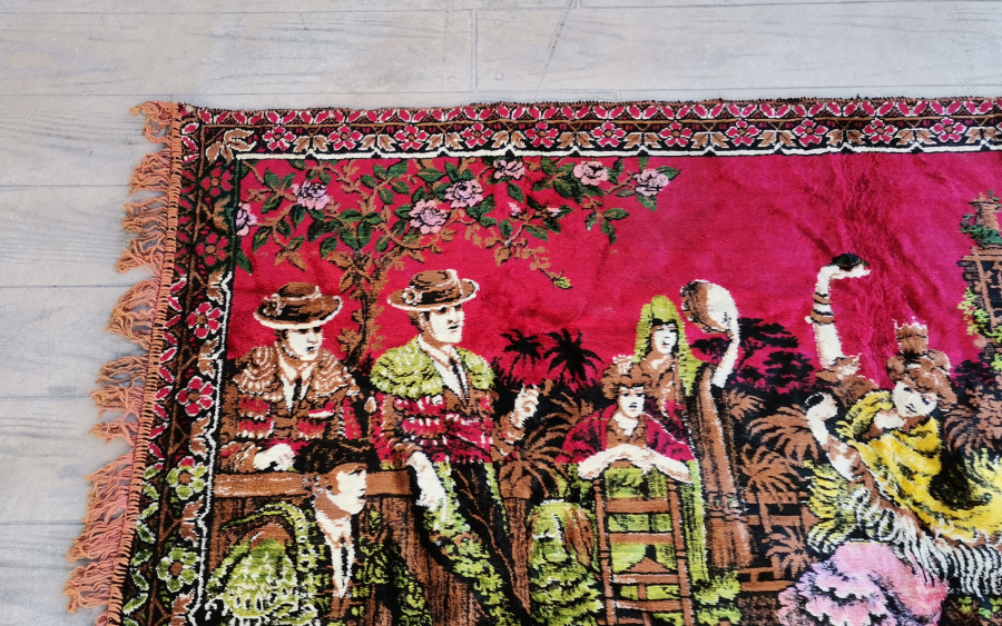 KAHVECİ GÜZELİ GÖRSELLİ ANTİKA DUVAR HALISI