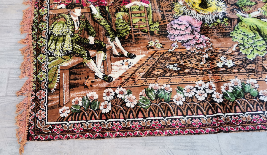 KAHVECİ GÜZELİ GÖRSELLİ ANTİKA DUVAR HALISI